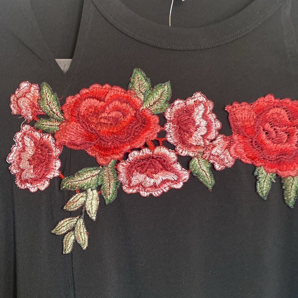New with tags black top with embroidery - Picture 2 of 7